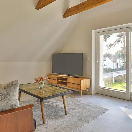 Appartement Kapitaenshaus Bruecke Born